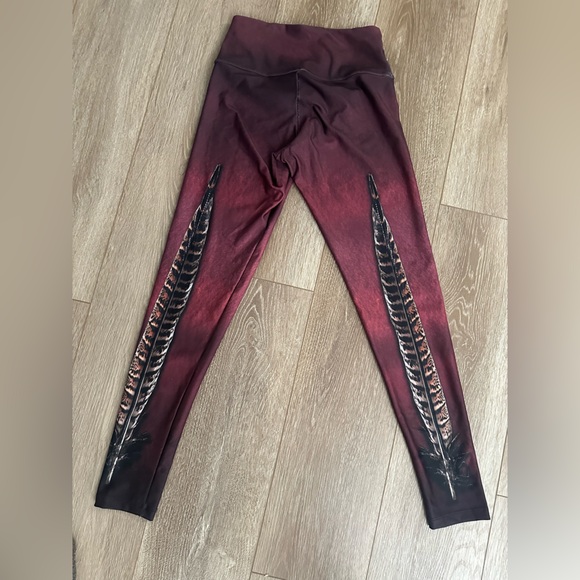 Venor Hunt Women’s Leggings Pheasant Tail Design - Picture 1 of 4